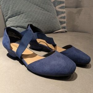 Comfort View Camilla Women's Flat Slip-On Shoes, Size 8.5W, Evening Blue